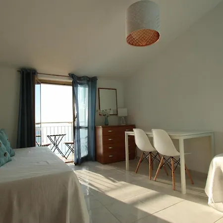 Cozy  flat  With  Romantic  Sunset  View Apartman